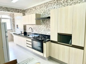 Coimbra Guarujá - Apartamento Beira Mar - Praia Enseada - 150m Praia